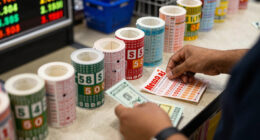 Mega Millions and Powerball pots roll on into the weekend, jackpot surpasses $1B